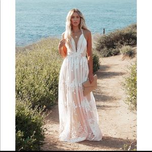 ANTONIA MAXI DRESS - WHITE